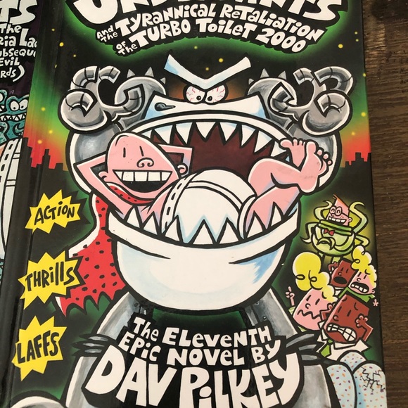 Captain underpants books , bundle of 4 - Picture 2 of 5